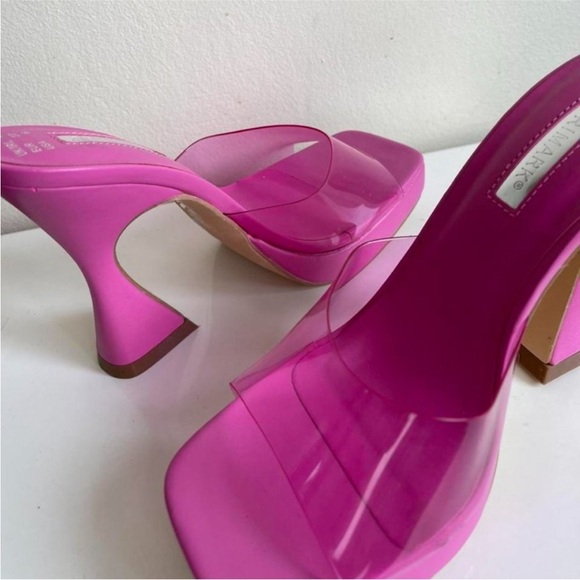 Barbie Pink Heels - Picture 3 of 3